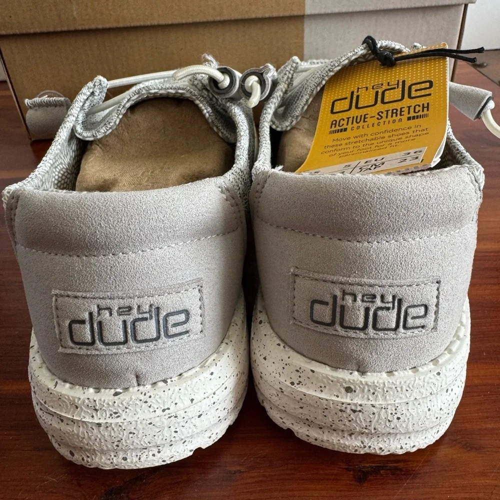 Hey Dude Wendy Stretch Cloud Gray Shoes Women’s 5 New in Box Lightweight Comfort
